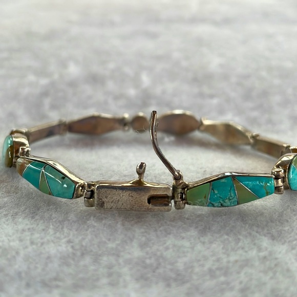 Turquoise Sterling Bracelet - Picture 3 of 8